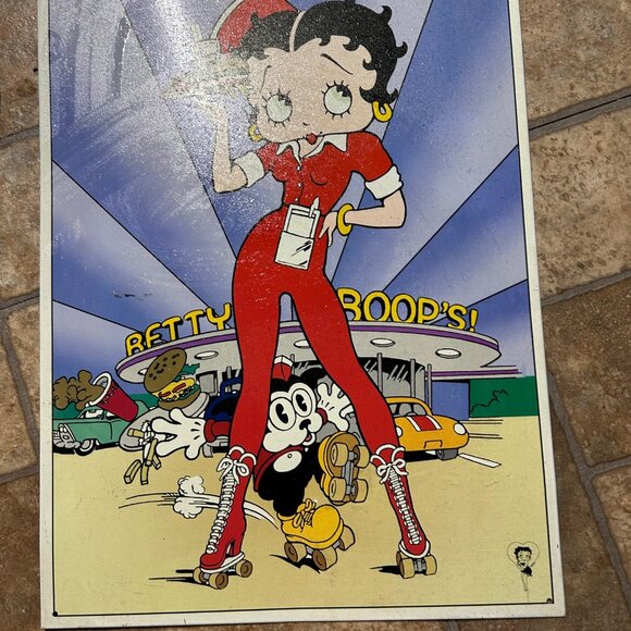 Vintage Betty Boop sign - Picture 2 of 4